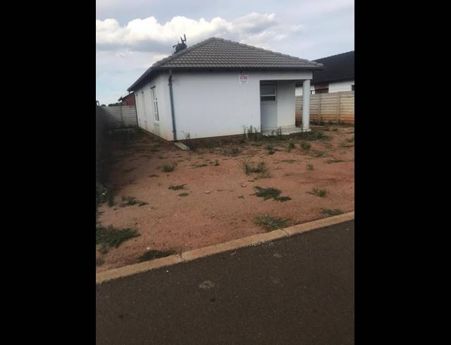 3 BEDROOM HOUSE FOR SALE IN CRYSTAL PARK